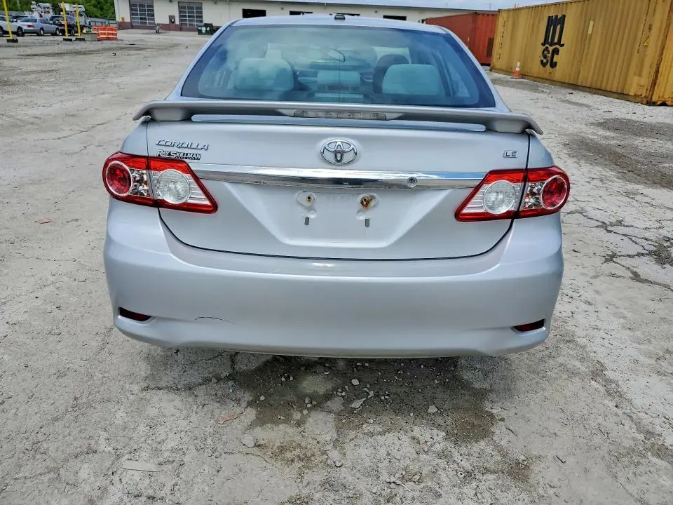 2013 TOYOTA COROLLA LE  