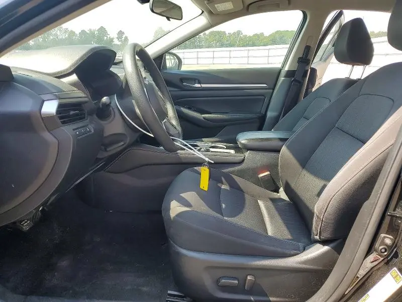 2023 NISSAN ALTIMA SV  
