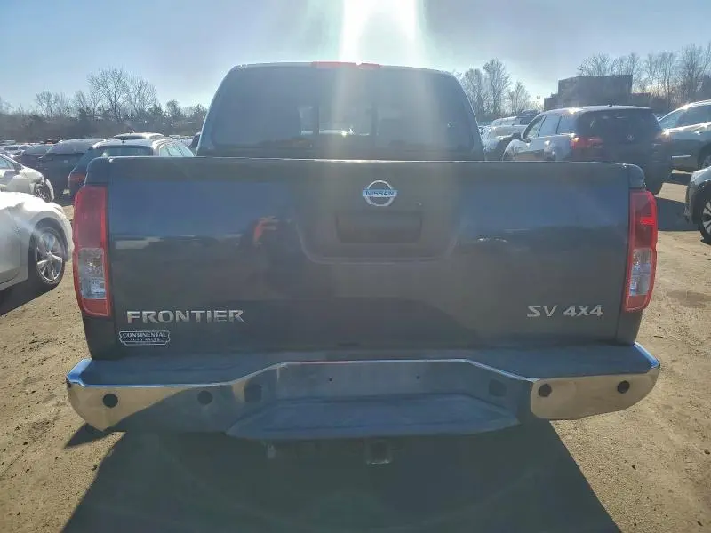 2014 NISSAN FRONTIER S  