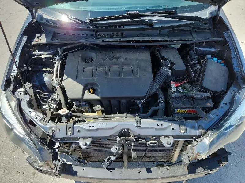 2018 TOYOTA COROLLA SE  