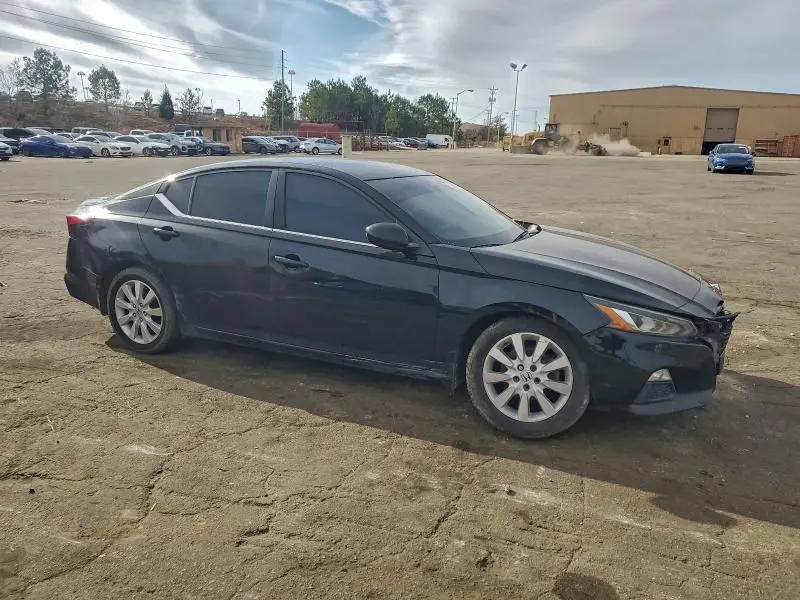 2020 NISSAN ALTIMA SR  