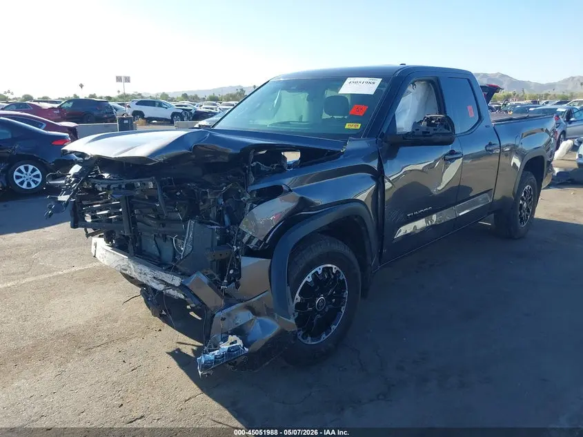 2023 TOYOTA TUNDRA SR5