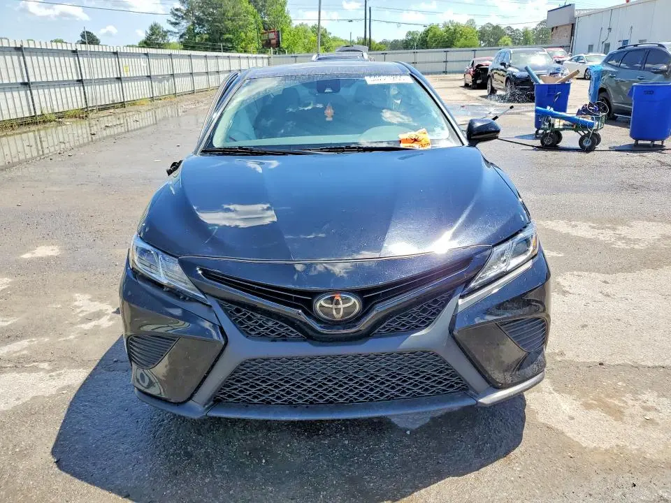 2020 TOYOTA CAMRY SE NIGHTSHADE  