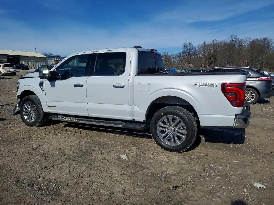 2025 FORD F150 LARIAT  