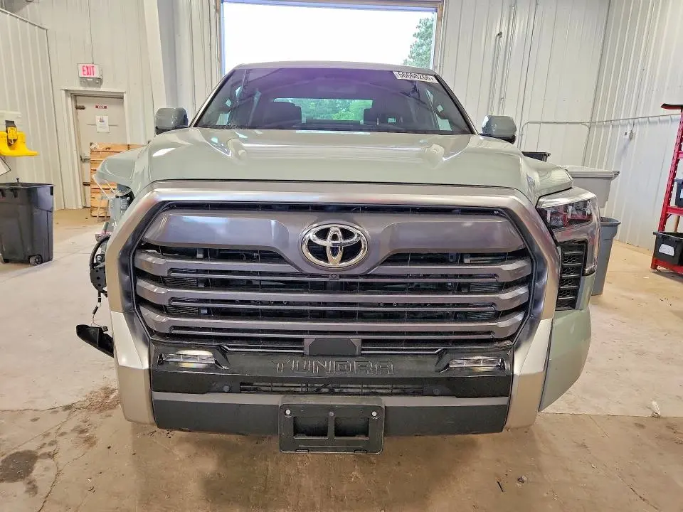 2026 TOYOTA TUNDRA CREWMAX LIMITED  