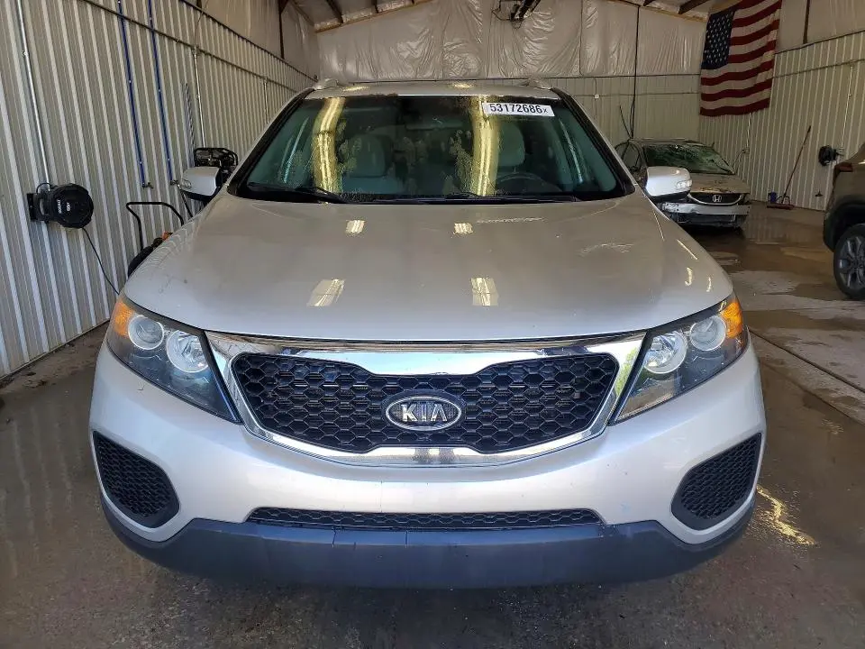 2013 KIA SORENTO LX  