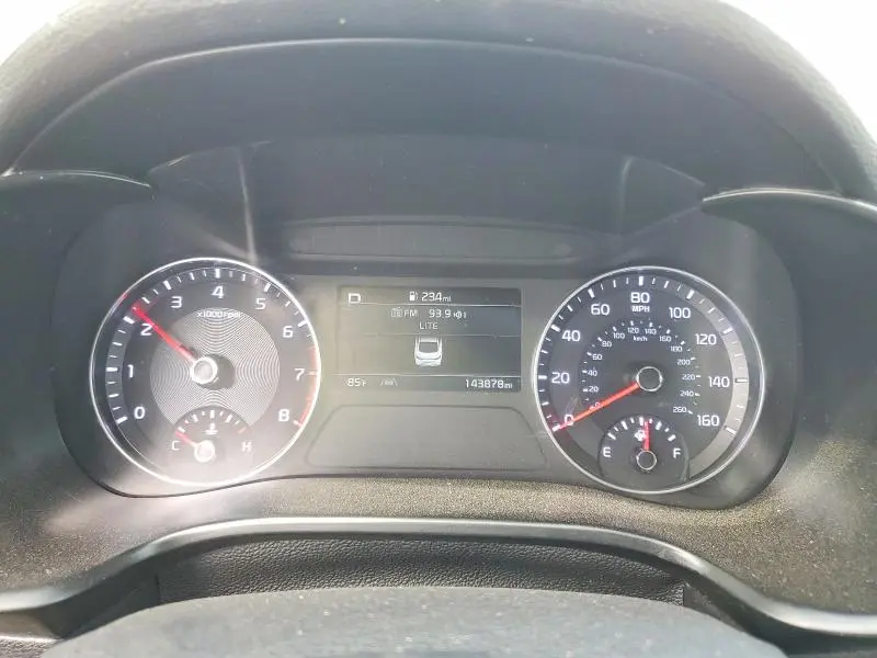 2023 KIA FORTE LXS  