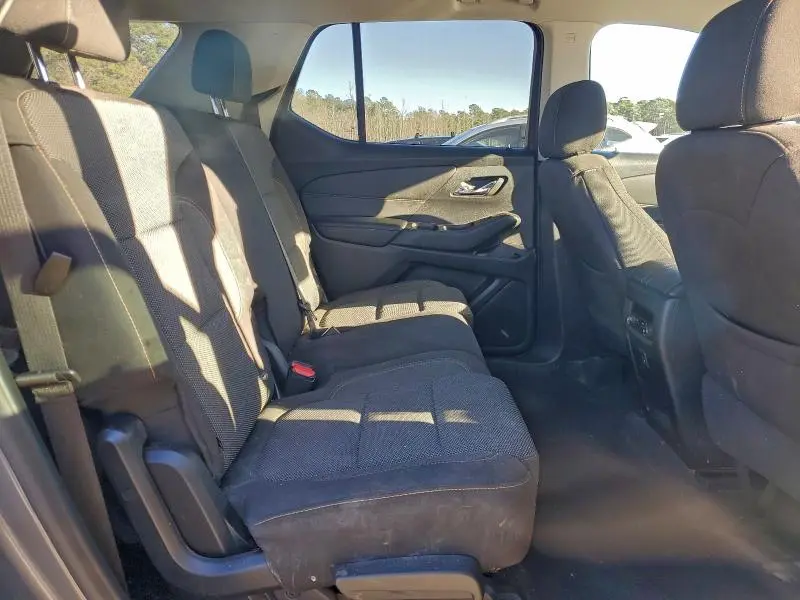 2019 CHEVROLET TRAVERSE LS  