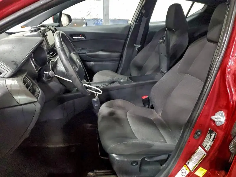 2018 TOYOTA C-HR XLE  