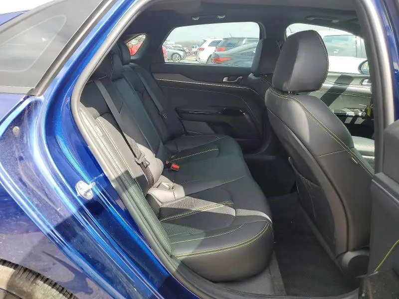2025 KIA K5 GT  
