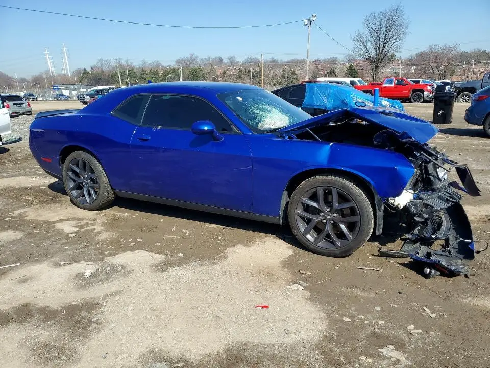 2021 DODGE CHALLENGER SXT  