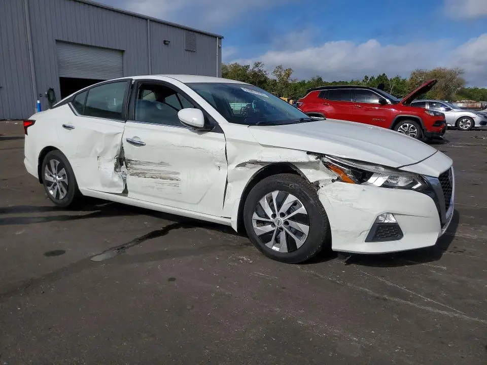 2019 NISSAN ALTIMA S  