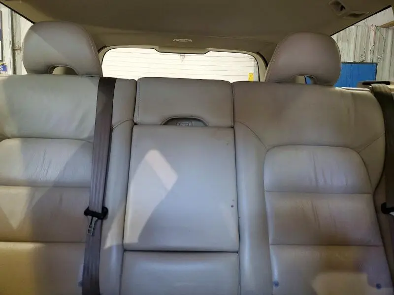 2010 VOLVO XC70 3.2  