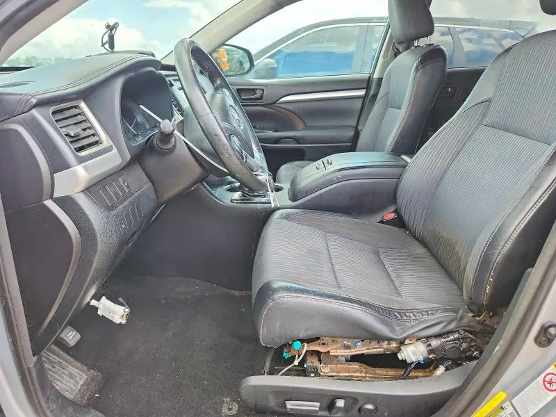 2014 TOYOTA HIGHLANDER LE PLUS  