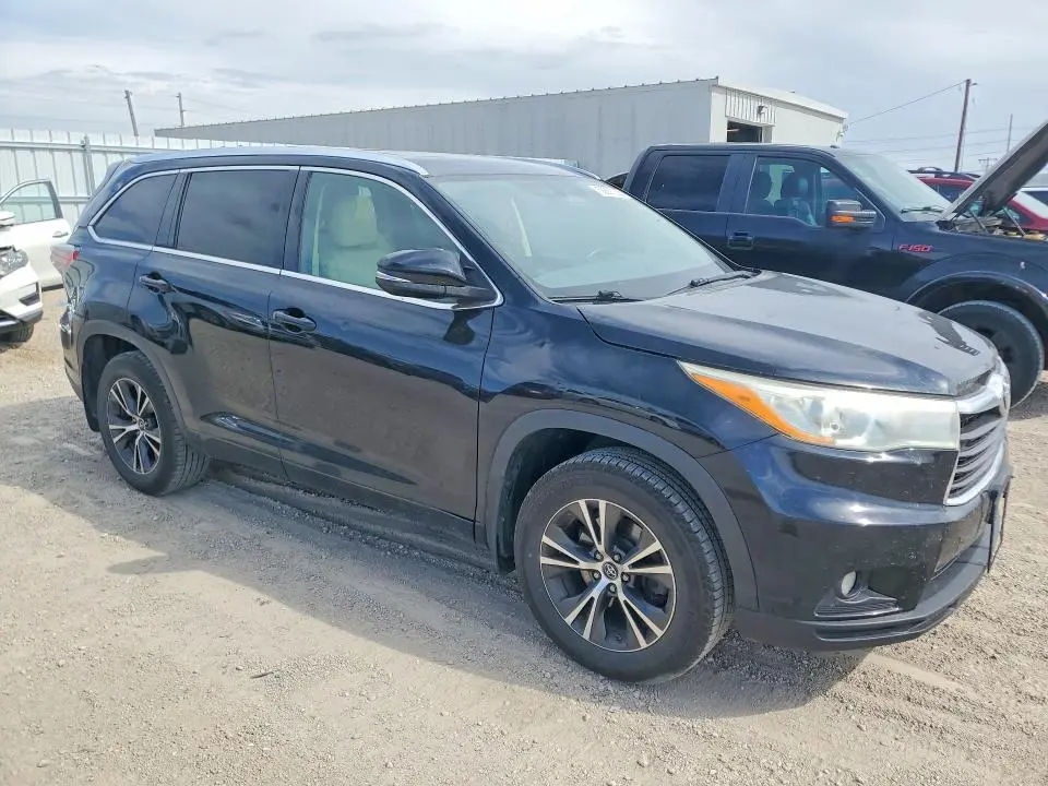 2016 TOYOTA HIGHLANDER XLE  