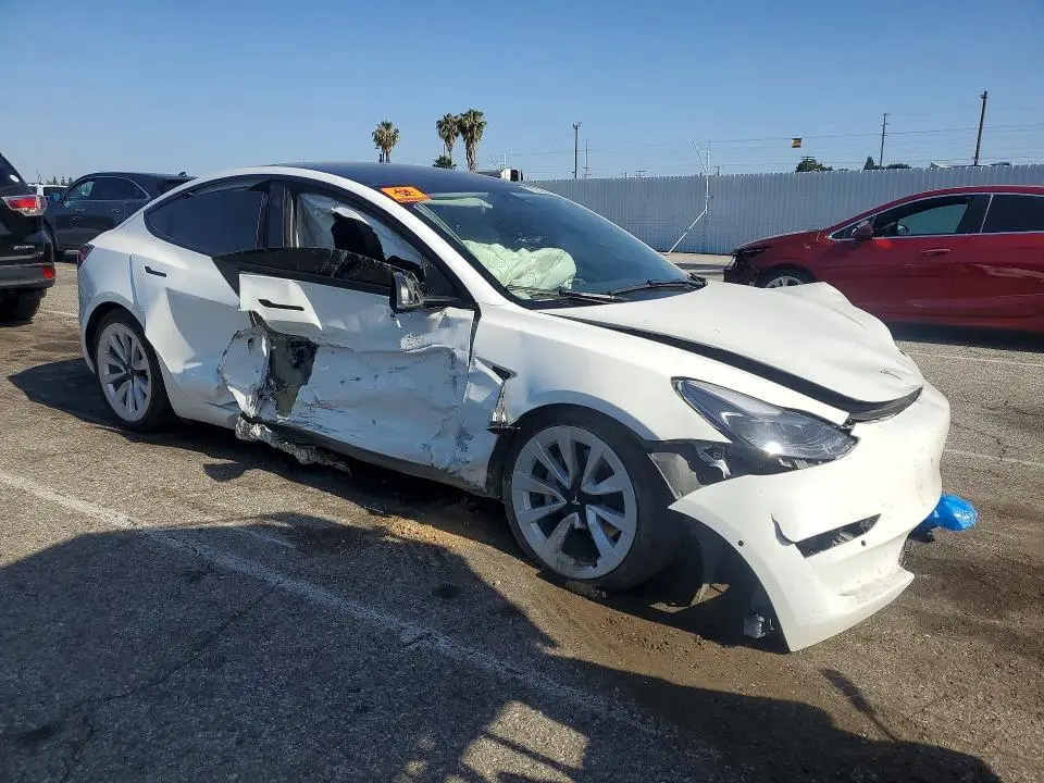 2022 TESLA MODEL 3   