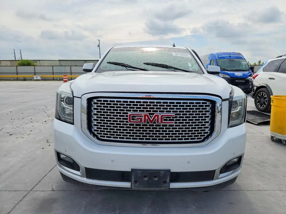 2016 GMC YUKON   