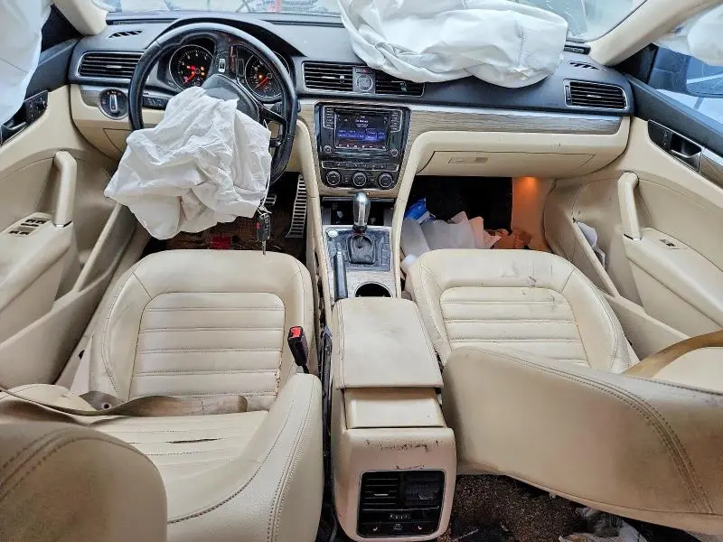 2017 VOLKSWAGEN PASSAT SEL PREMIUM  