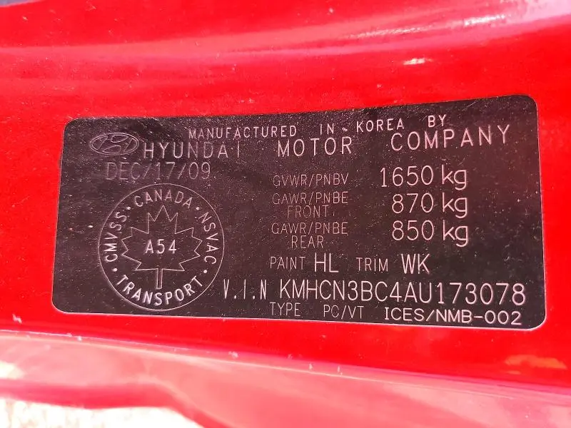 2010 HYUNDAI ACCENT SE  