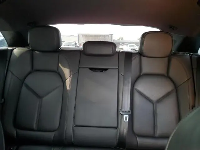 2015 PORSCHE MACAN S  