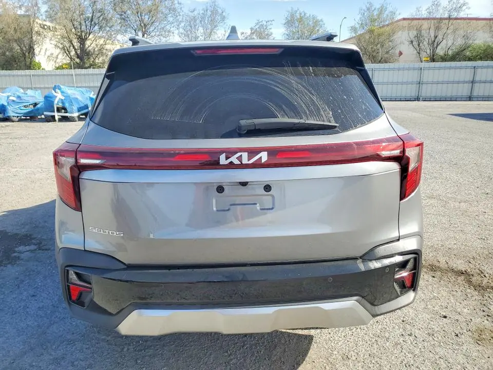 2025 KIA SELTOS EX  