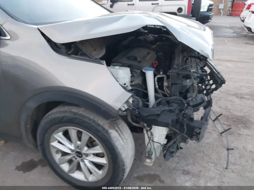 2019 KIA SORENTO 2.4L LX