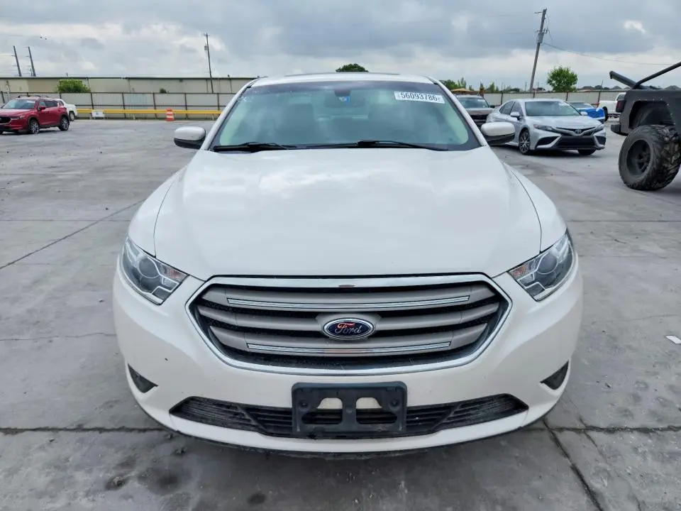 2017 FORD TAURUS SEL  