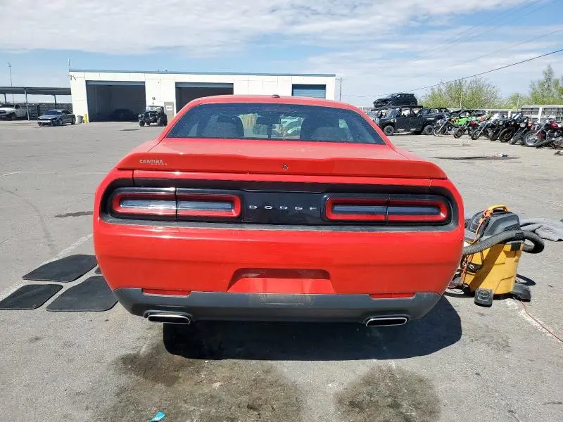 2022 DODGE CHALLENGER SXT  