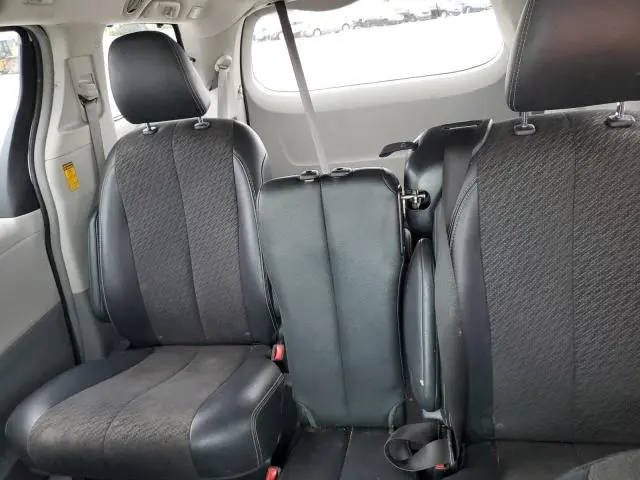 2014 TOYOTA SIENNA SPORT  