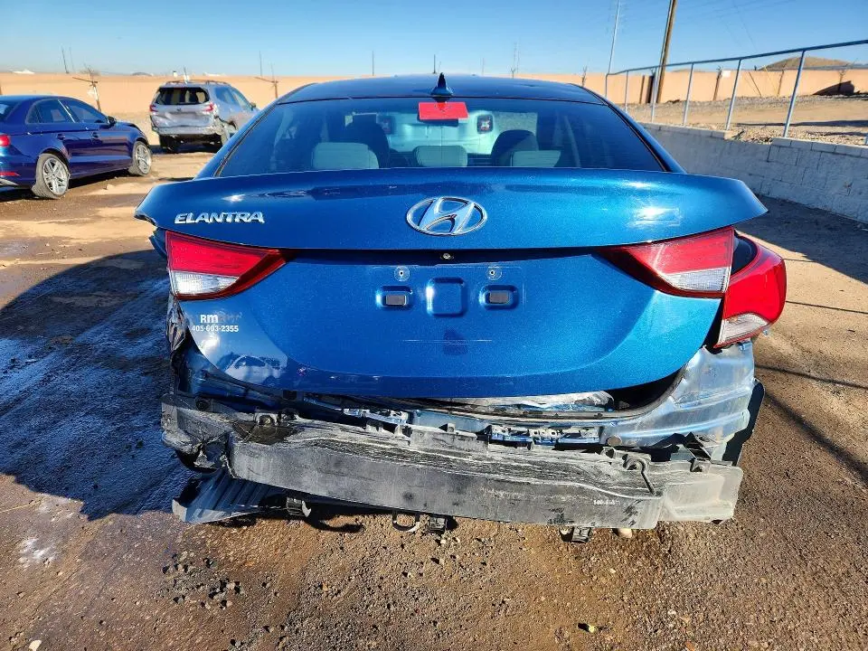 2014 HYUNDAI ELANTRA SE  