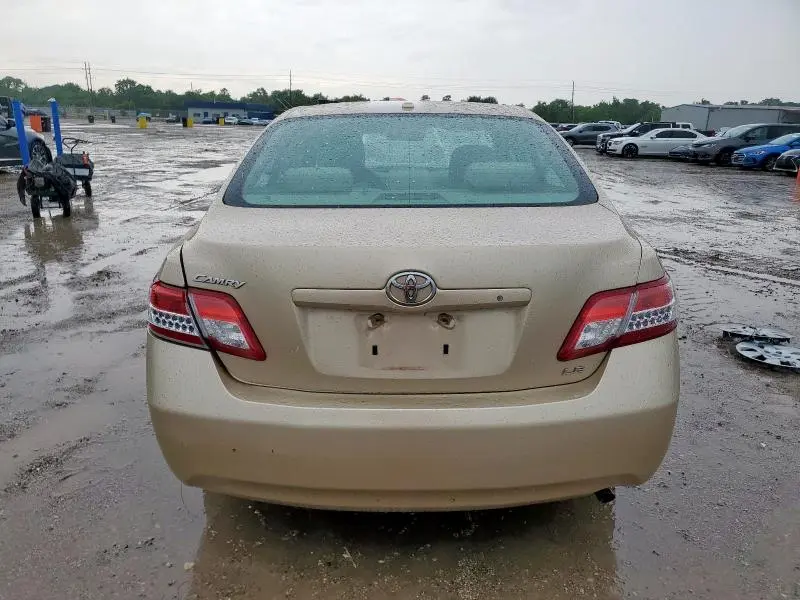 2010 TOYOTA CAMRY BASE  