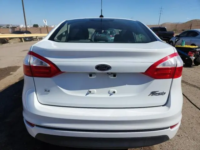 2018 FORD FIESTA SE  