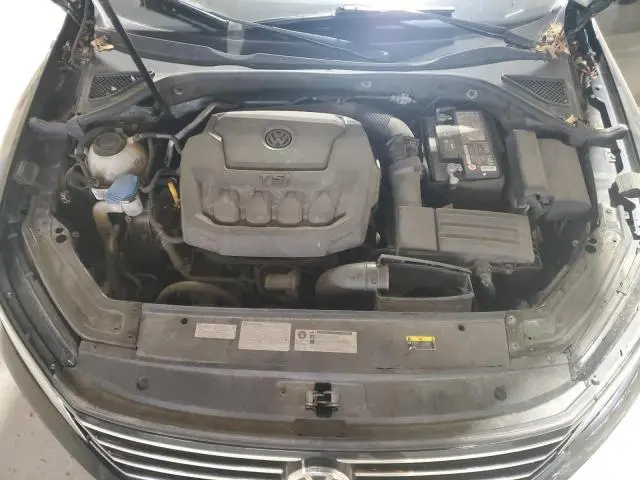 2019 VOLKSWAGEN PASSAT WOLFSBURG  