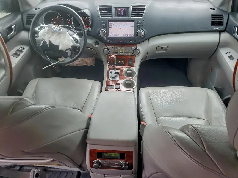 2011 TOYOTA HIGHLANDER LIMITED  