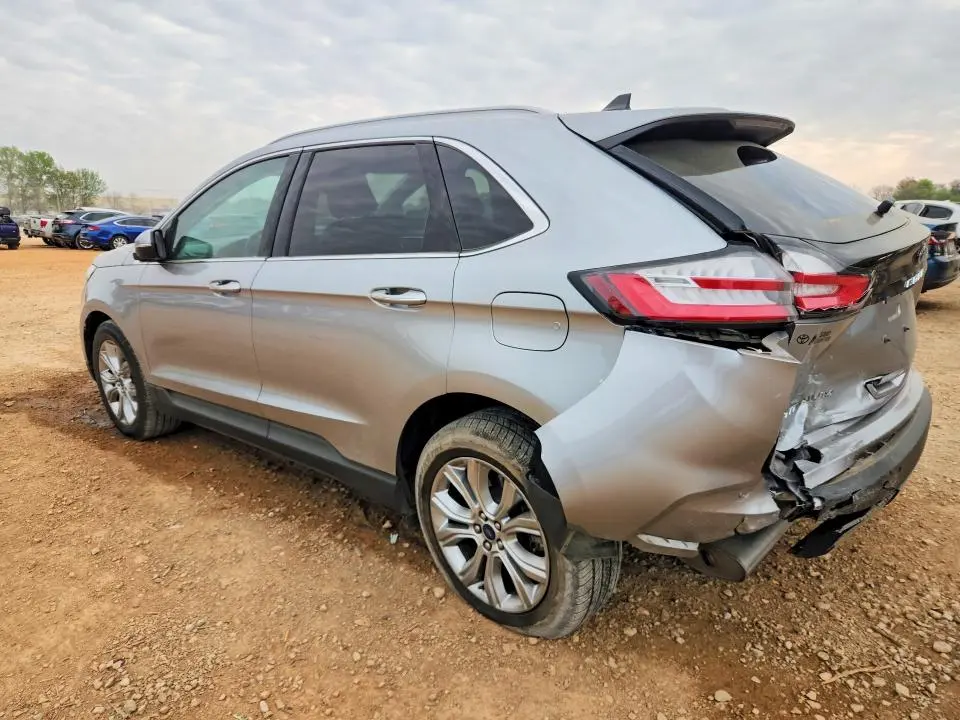2022 FORD EDGE TITANIUM  