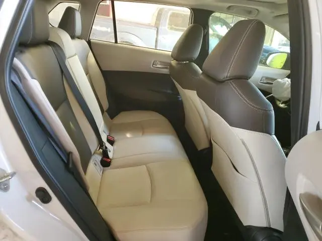 2022 TOYOTA COROLLA CROSS XLE  