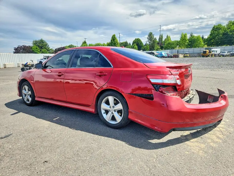 2011 TOYOTA CAMRY SE V6  