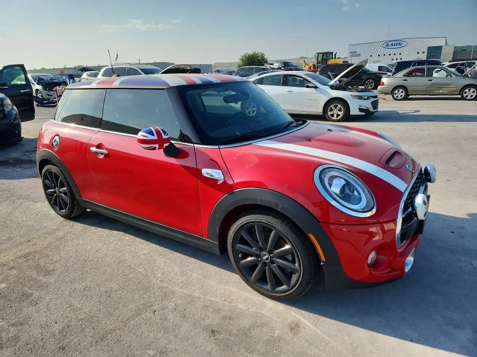 2019 MINI COOPER S  