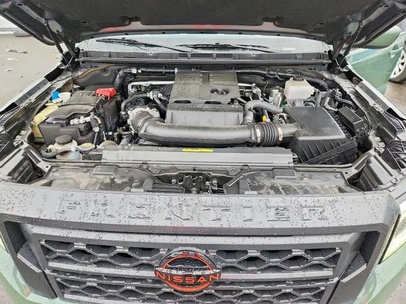 2024 NISSAN FRONTIER PRO-4X  