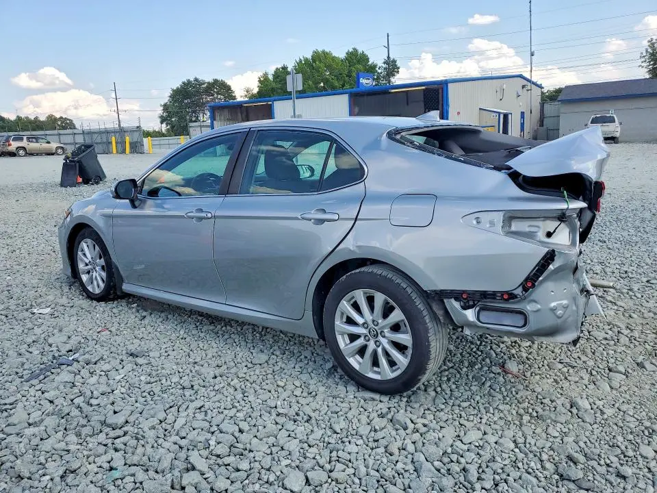 2019 TOYOTA CAMRY LE  