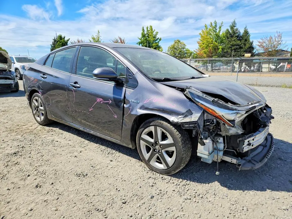 2017 TOYOTA PRIUS THREE TOURING  