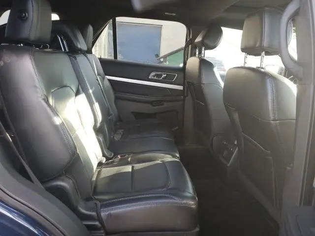 2017 FORD EXPLORER XLT  