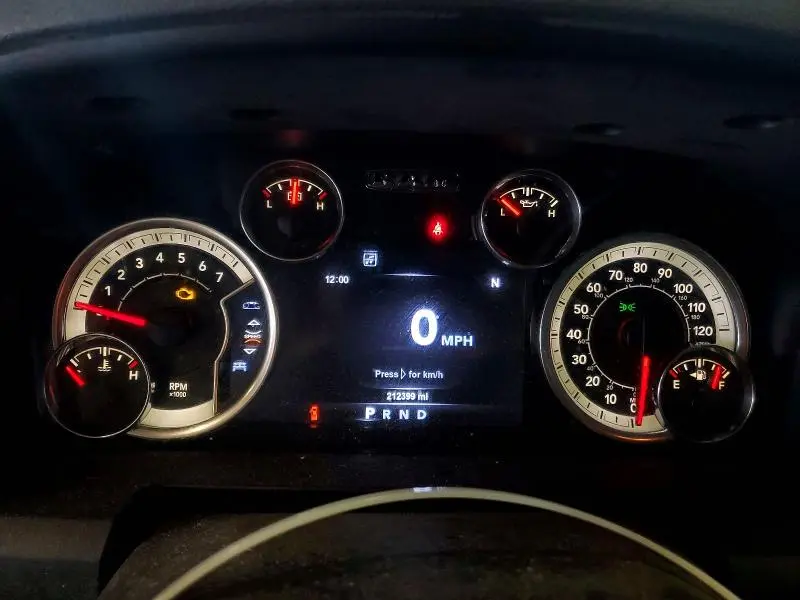 2017 RAM 1500 SLT  
