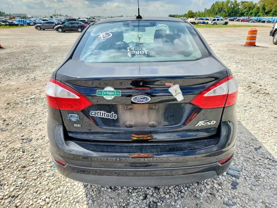 2017 FORD FIESTA SE  