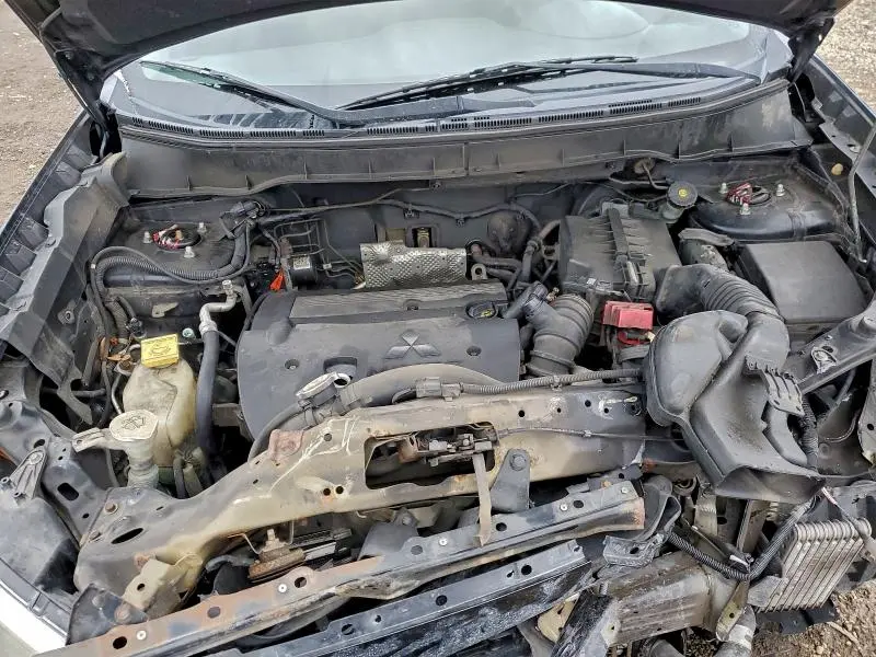 2013 MITSUBISHI OUTLANDER SPORT SE  