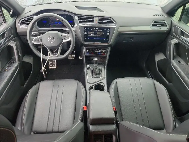 2023 VOLKSWAGEN TIGUAN SE R-LINE BLACK  