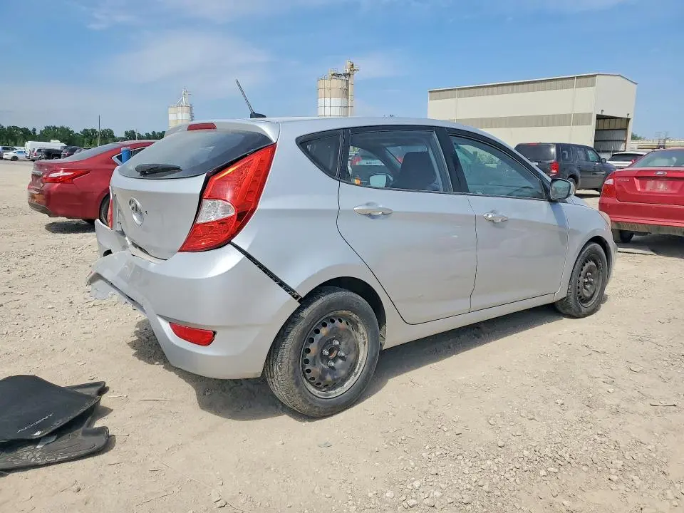 2012 HYUNDAI ACCENT   