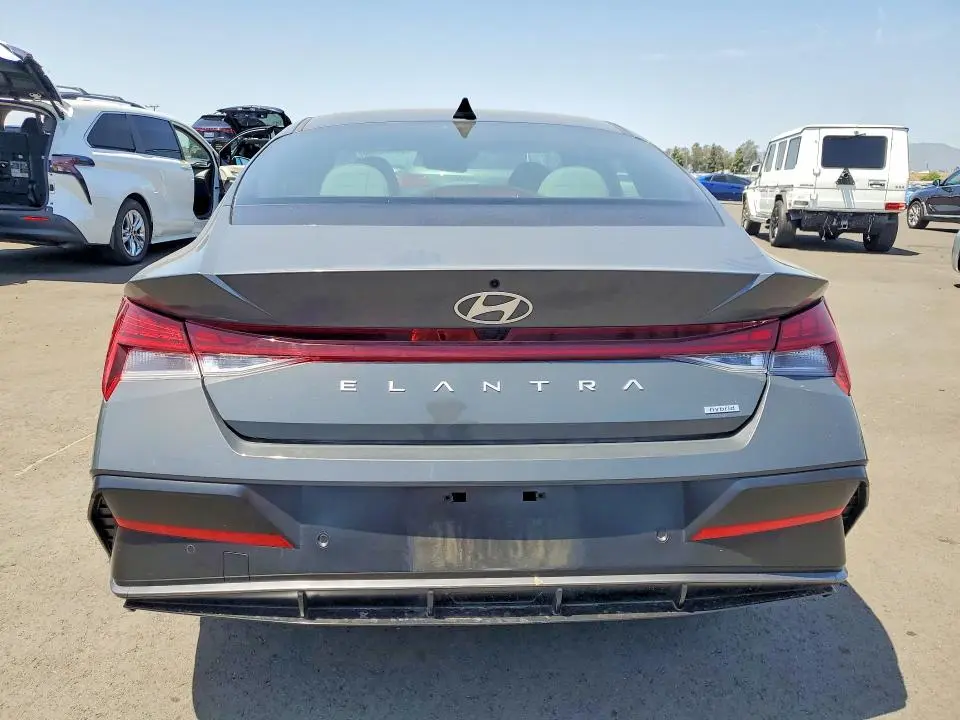 2024 HYUNDAI ELANTRA LIMITED  