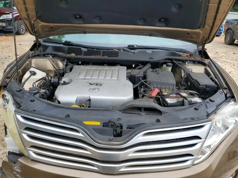 2012 TOYOTA VENZA LE  