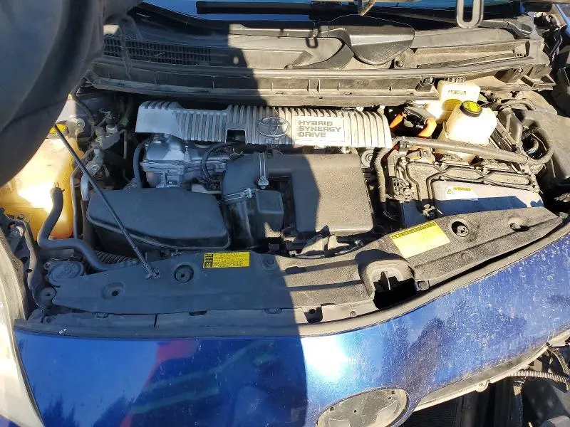 2010 TOYOTA PRIUS IV  